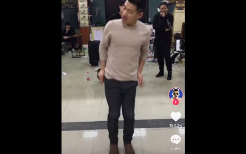 抖阴超火的夹腿伸手歪头BGM是什么歌，夹腿舞背景音乐哈尼宝贝介绍