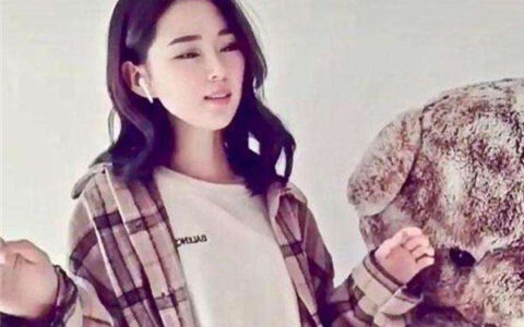 抖阴如果思念真的会成霜是什么歌，思念成霜的歌词