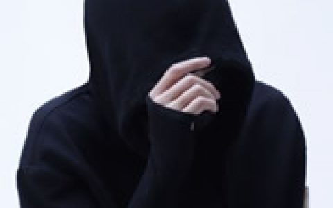 黑脸v_黑脸v个人资料_黑脸v是谁