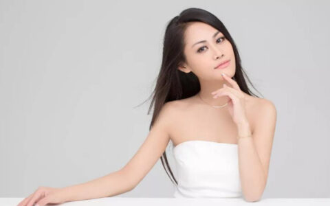 抖阴寂寞不冷黑夜不痛是什么歌，歌颂的歌词