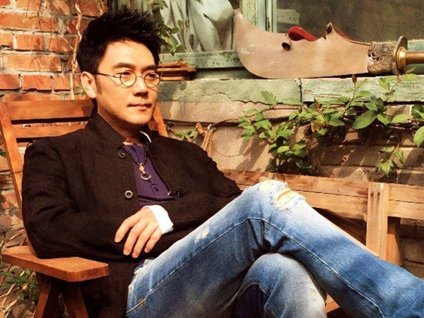 抖阴我爱的人已经飞走了是什么歌，爱情鸟的歌词图