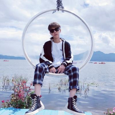 你终会是一个人宇宙限量贩售的快乐 抖阴超火抖阴情侣头像图10