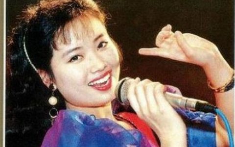 抖阴贺卡,抖阴里发财中国年卡片怎么可以取消合成？