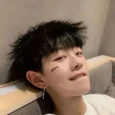 潇洒不羁的男头合集(潮流又很潇洒的男头很爱很心动)