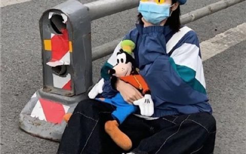 女头沙雕搞怪真人(搞怪又很俏皮的女头真人灵动)