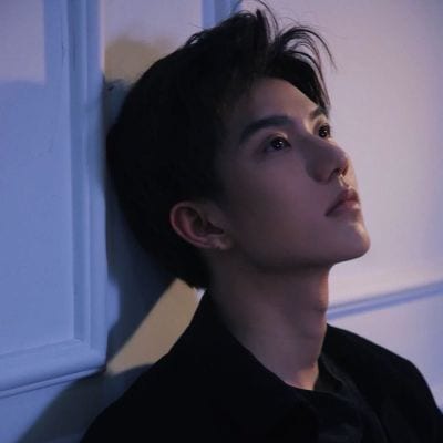 你若靠近我心脏不应只听见风声(男生炫酷的头像霸气十足超级帅气)