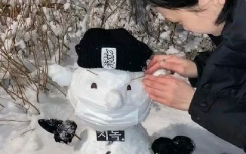 最新下雪抖阴质感头像(适合下雪用的很好看的抖阴头像)