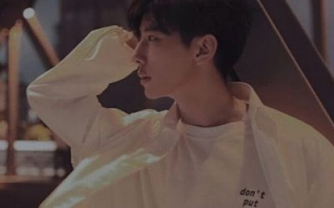 很酷的爆火的男生抖阴头像(抖阴清爽又很热门的好看男生头像)
