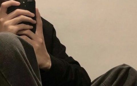 我也不明白为什么忽然我们就不合适了(男生超级帅又很霸气的冬季头像)