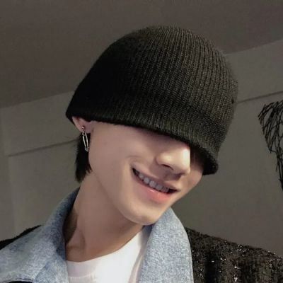 我也不明白为什么忽然我们就不合适了(男生超级帅又很霸气的冬季头像)图1