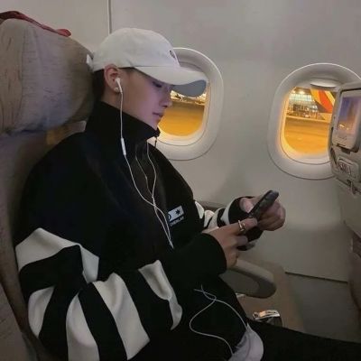 我也不明白为什么忽然我们就不合适了(男生超级帅又很霸气的冬季头像)图2
