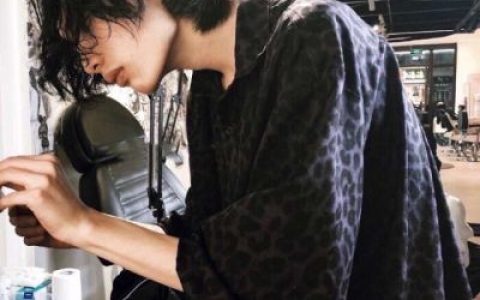 都在用不同的方式长大谁也没轻轻松松(阳光帅气清晰QQ男头)