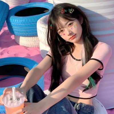 唯美又很质感的高级网红女头(网红女生很好看的女头)