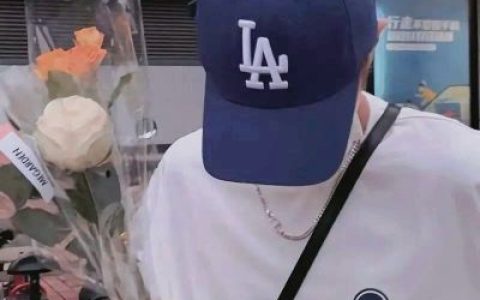 没点自我安慰的本事真撑不到现在(很霸气又吸引人的帅气真人男生头像大全)