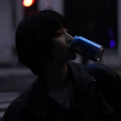 希望阳光很暖微风不燥时光刚好你我都好(暗黑系超好看男生真人头像大全)