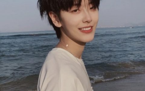 很吸引人眼球的高颜值男头(男生头像冷酷帅气真人又超级的好看)