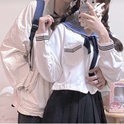 不用很刻意的去维持和经营爱情一切随缘就好(情人节一左一右情侣低调部位头像)图9