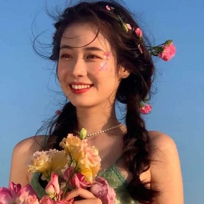 超级火的很热门的好看女头(抖阴网红好看的女生头像合集)