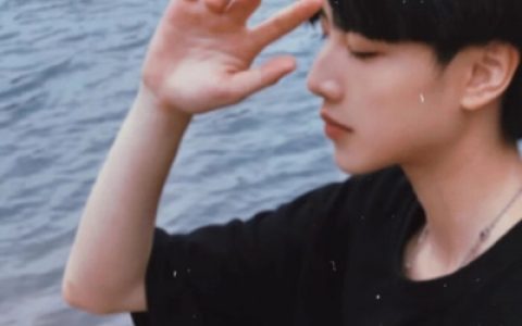 朝思暮想的那张脸就再也没见过了(最新版高颜值超级帅气的男生头像合集)