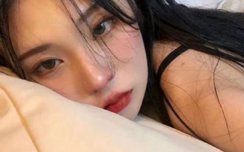 超级火的又很好看的女头(ins很好看的女生个性头像合集)