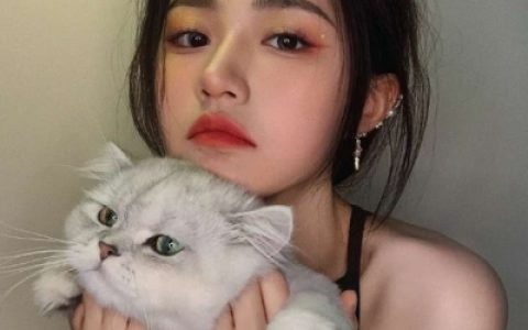 别在该吃苦的年纪选择轻松(气质女神必备的抖阴头像)