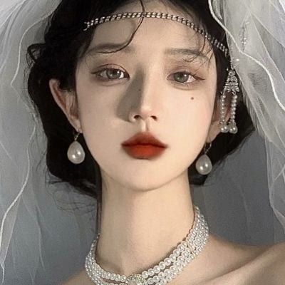 极目不见故土抬头却是同一片星空(很高级的美女头像魅力高清超级质感)
