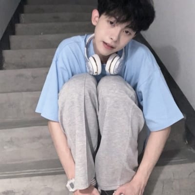 我只许愿别再让我的爱打水漂了(超酷暖男必备的帅气好看头像)