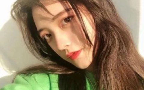 我讨厌等可我总在等(甜美女生头像很仙也很有意境)