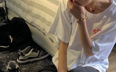 微丧不露脸的高清男头像(男生不露脸有点微丧的部位头像)
