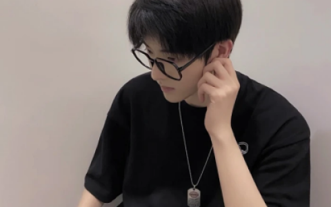 好看的时候都想见到你(真人文艺风格的男生头像不露脸)