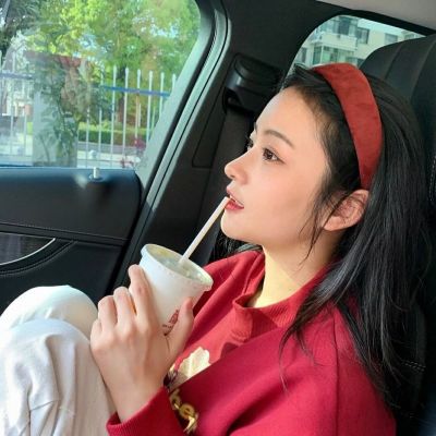 年的好运正向你飞奔而来(很有气质的女人头像超级好看)图2