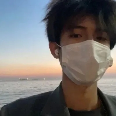 世俗会多点温柔愿你也少点难过(宝藏男孩ins风超级帅气的头像精选)图6