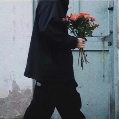 很惊艳的好看男头合集(精选男生不露脸的低调部位头像)