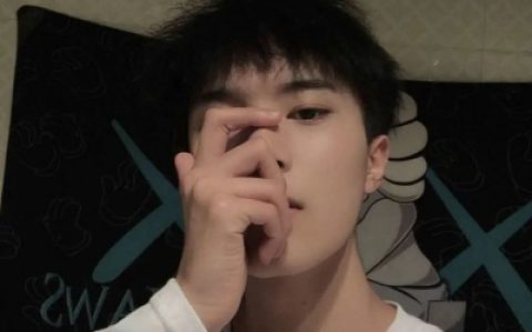 眼睛那么美不应该流泪水(很火的抖阴头像男生伤感帅气)