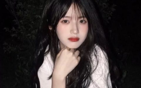 想念是比见面更深沉的爱意​​​​(一看就是渣女的酷酷真人头像)