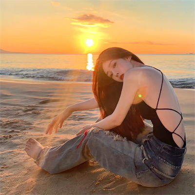 高级感满满的落日女头(落日氛围感抖阴女头最新合集)