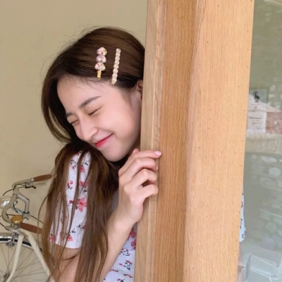 希望也有人是你的最佳听众(抖阴清纯脱俗的气质女生头像)图6