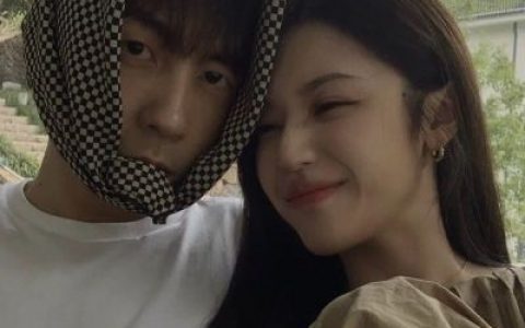 很火爆的真人情头合集(秀恩爱的精致的双人情侣头像)