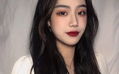 只要你喜欢我都奉陪到底(抖阴女生头像高冷气质有范)