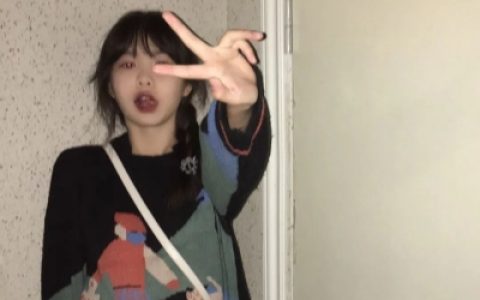 别提以前了我不太记得也不太喜欢(真人很火的女生头像高冷御姐)