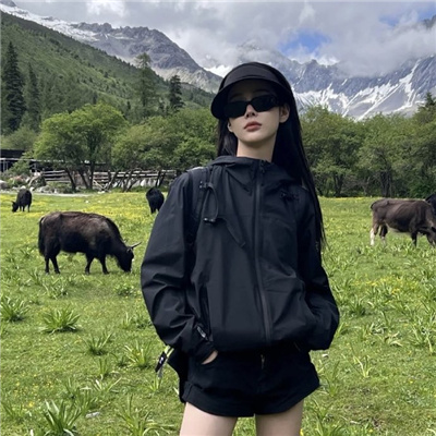 令人欢乐的气质女头(很绝的氛围感抖阴女头)