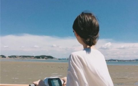 女生抖阴头像伤感背影(淡淡忧伤的唯美背影头像)