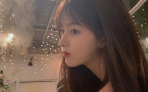 不要隔着屏幕动情(高级感气质好看的女生头像)
