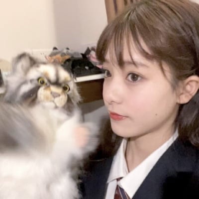 人潮拥挤我需要你(女生抖阴头像温柔好看)