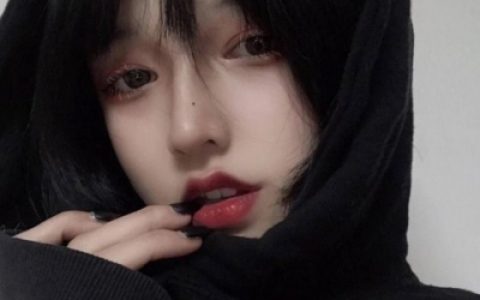 我曾毫无保留的爱过你(抖阴女生伤感头像很丧)