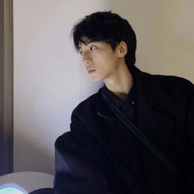 一次次自我拯救愈合在每一个夜晚(满满的荷尔蒙优质小清新男生头像)