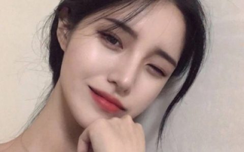 超漂亮的抖阴女头像(女生头像长发气质美女)