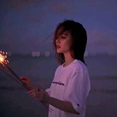 我曾毫无保留的爱过你(抖阴女生伤感头像很丧)图1