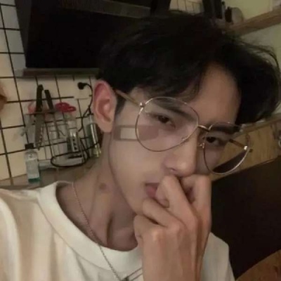 要么庸俗要么孤独(令人瞬间爱上的男生潮流头像)图8 要么庸俗要么孤独(令人瞬间爱上的男生潮流头像)图8