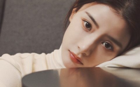 我来人间只为看一看月亮(成熟真人精致女生头像)